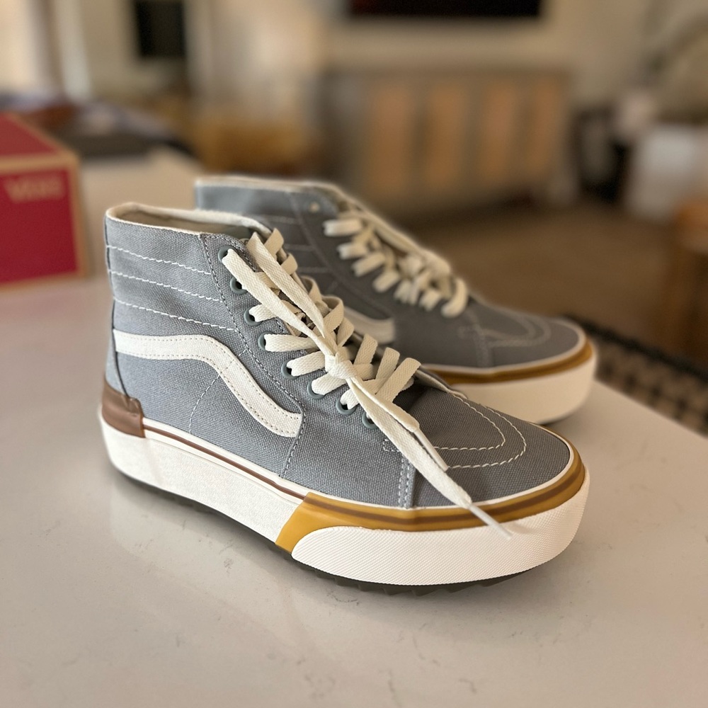 New w/box Vans Sk8-Hi Tapered Canvas Green Milieu platforms